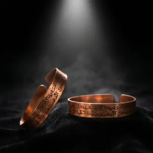 ايه (إِنَّمَا أَمْرُهُ إِذَا أَرَادَ شَيْئًا أَن يَقُولَ لَهُ كُن فَيَكُونُ)